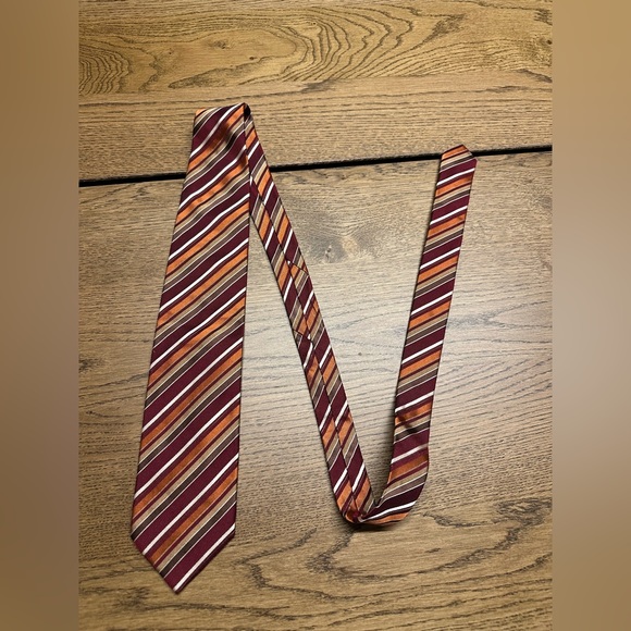 HUGO BOSS Silk Tie (Made in Italy) - Picture 3 of 7